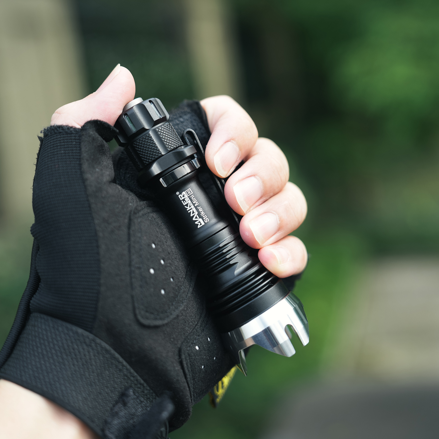 Mankerlight Striker Mini 635 L - Edc Carry Flashlight reseña y precio