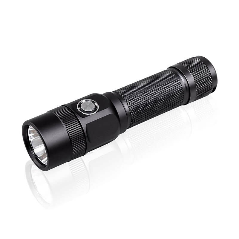 Jetbeam KO-03 EDC Flashlight 2 - Edc Carry Flashlight reseña y precio